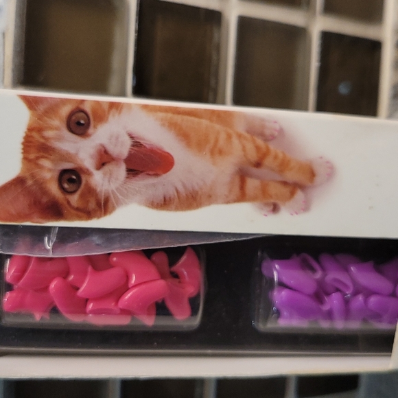 Kitty caps - Picture 3 of 5